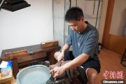 益阳成都“90后”小伙“十年磨一剑”：从爱好者到守艺人 传播中国文化
